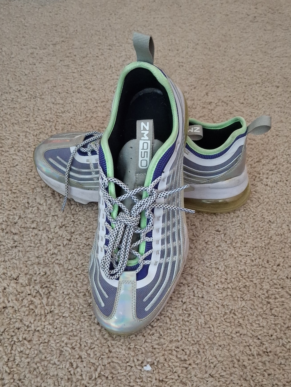 Nike AIRMAX Zoom 950 White Silver Purple Green Iridescent Athletic Shoes